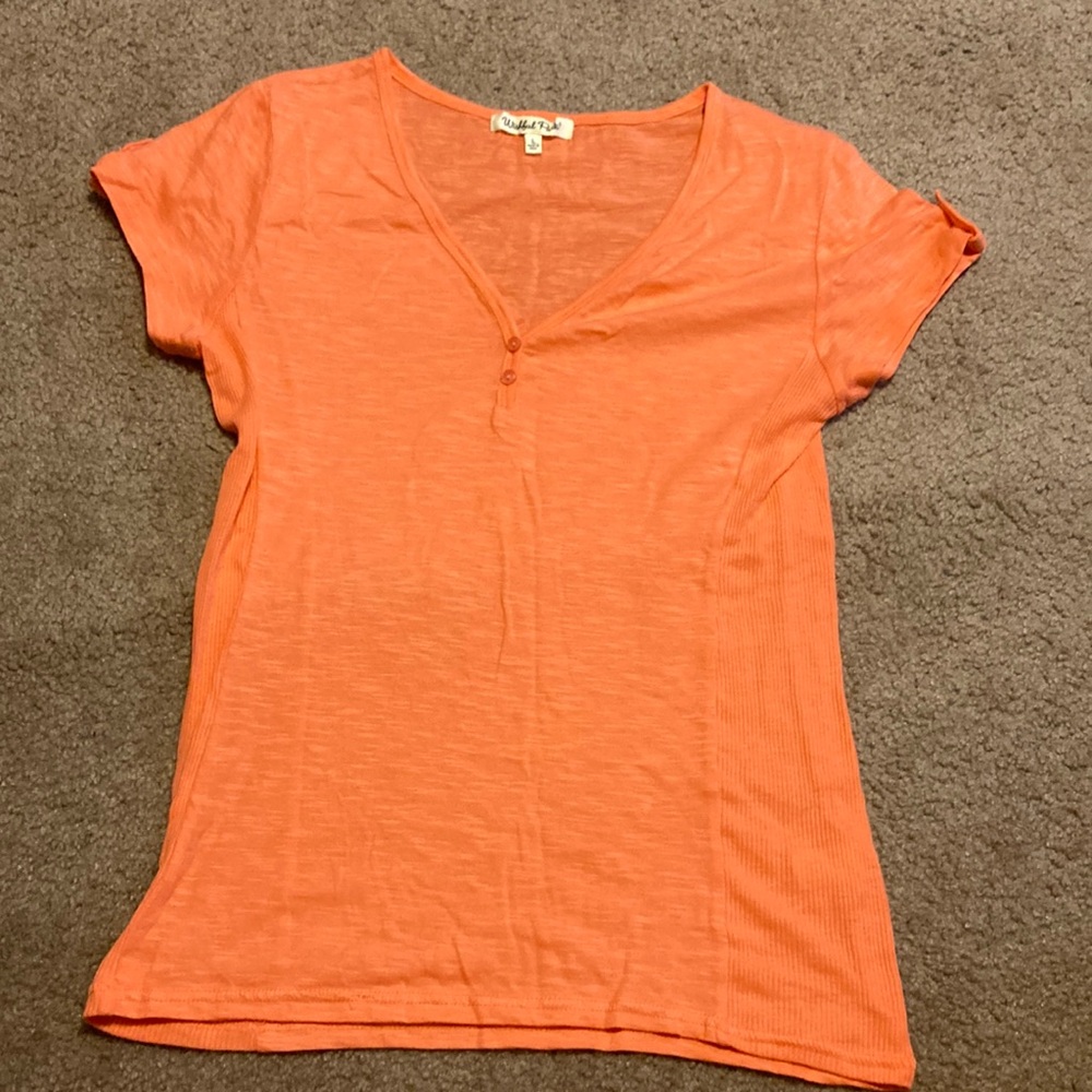 Bright orange, short sleeved top. Size L (juniors)